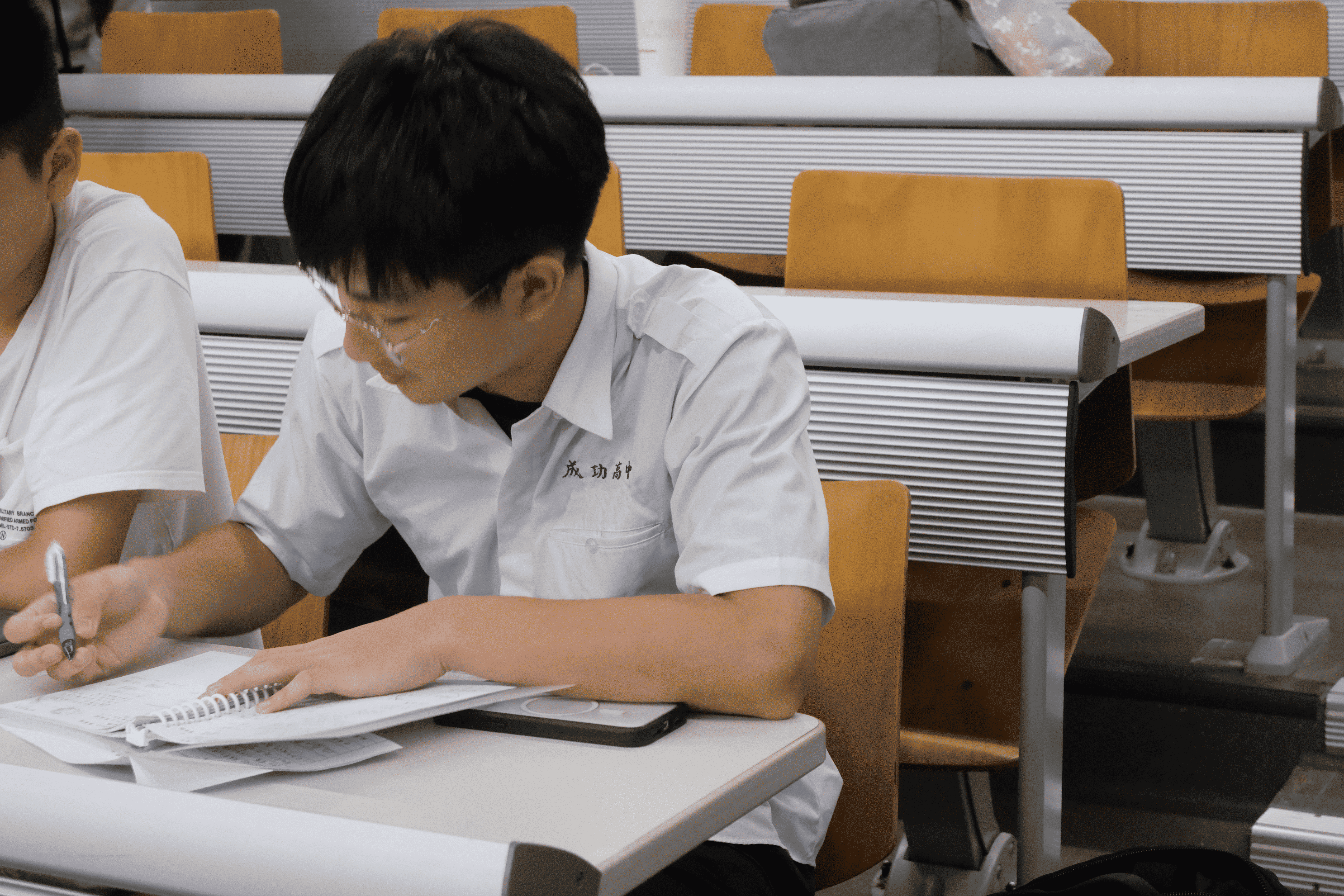 臺大試辦高中先修課程　遭疑剝奪在校生資源