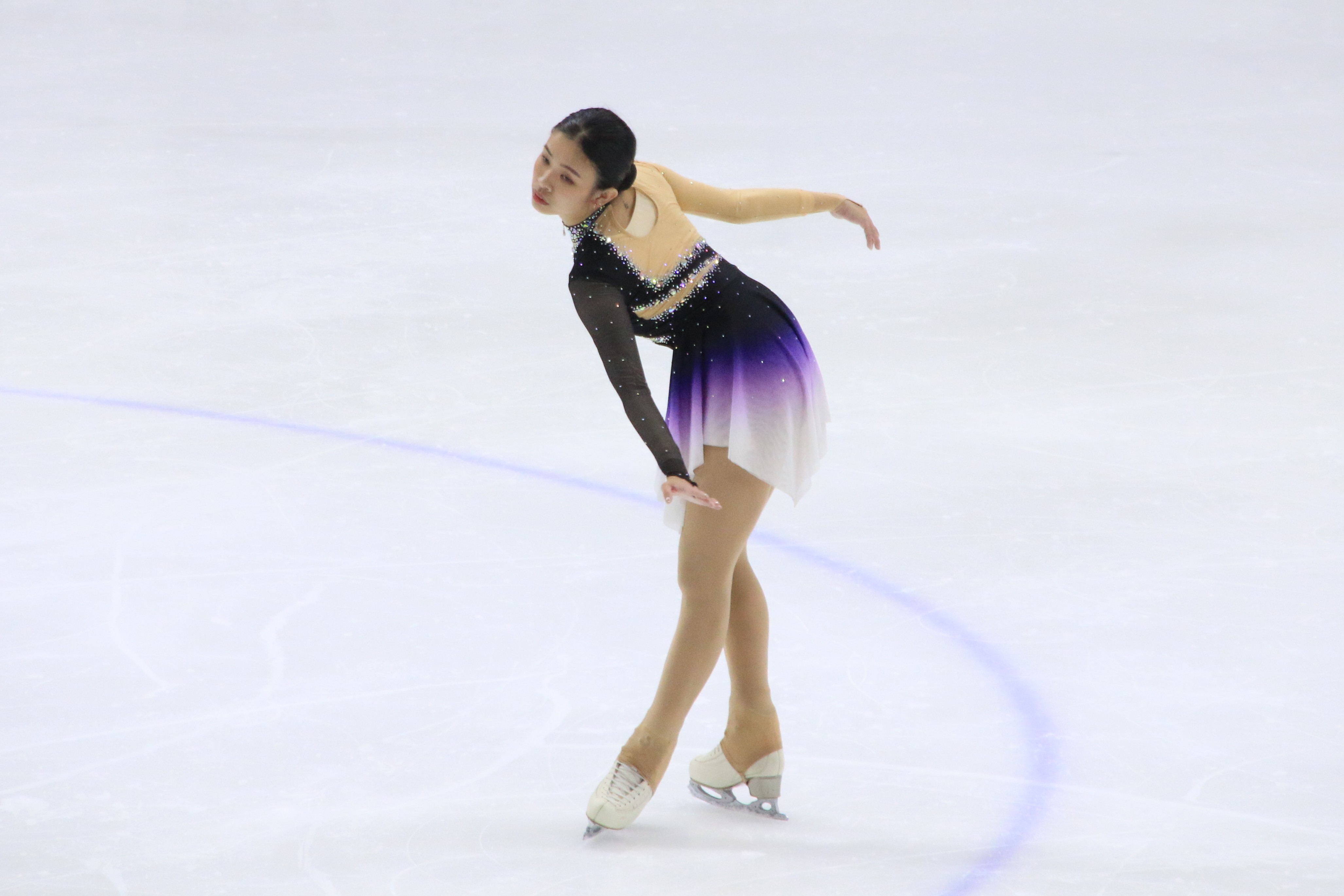 選手的服裝搭配、與音樂調性的契合度、肢體延伸線條，也成為藝術性評分的一環。　圖／林家慶攝