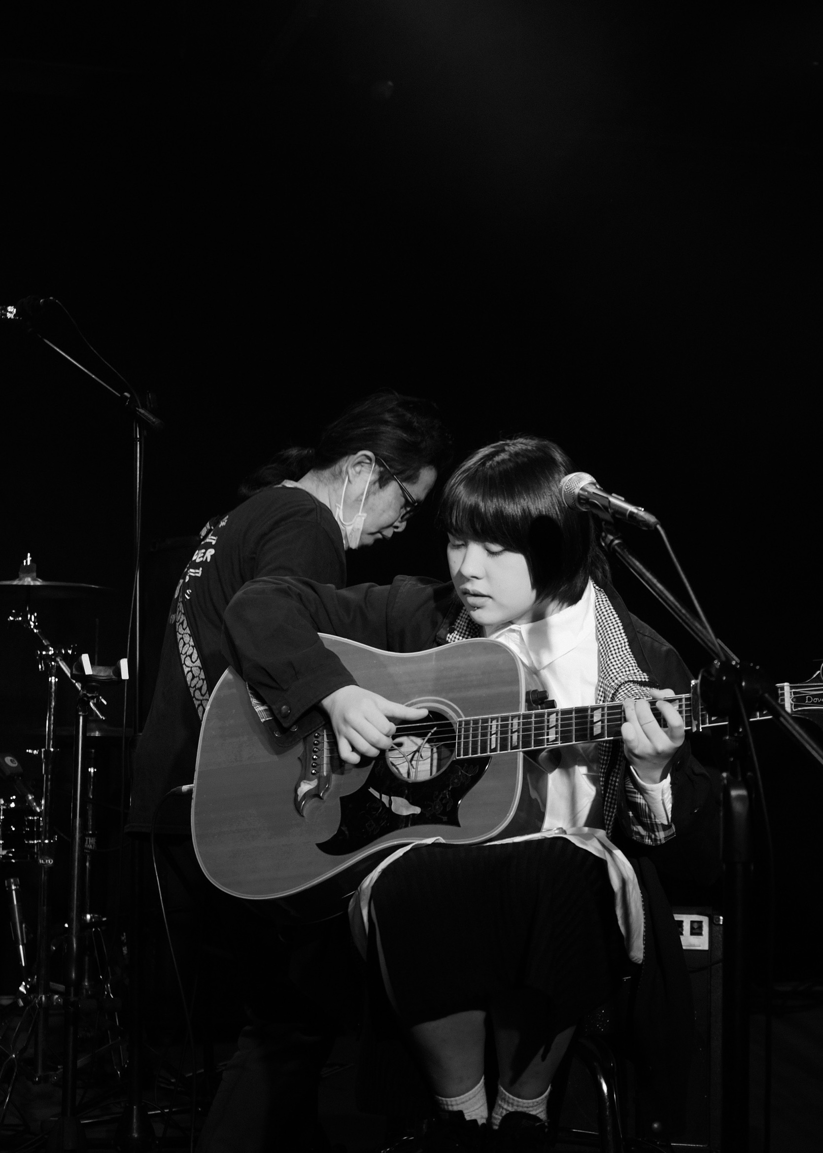 2022年春天，毛瑞琳在公館「THE WALL」為台灣藍調搖滾樂團賽璐璐擔任開場嘉賓。　圖／毛瑞琳提供