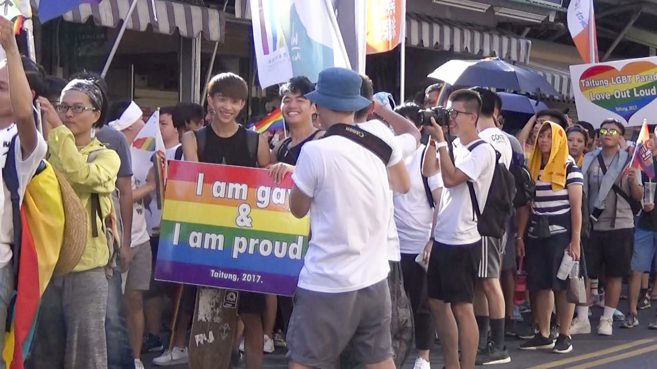 「彩」街爭平權  首屆台東同遊無畏登場