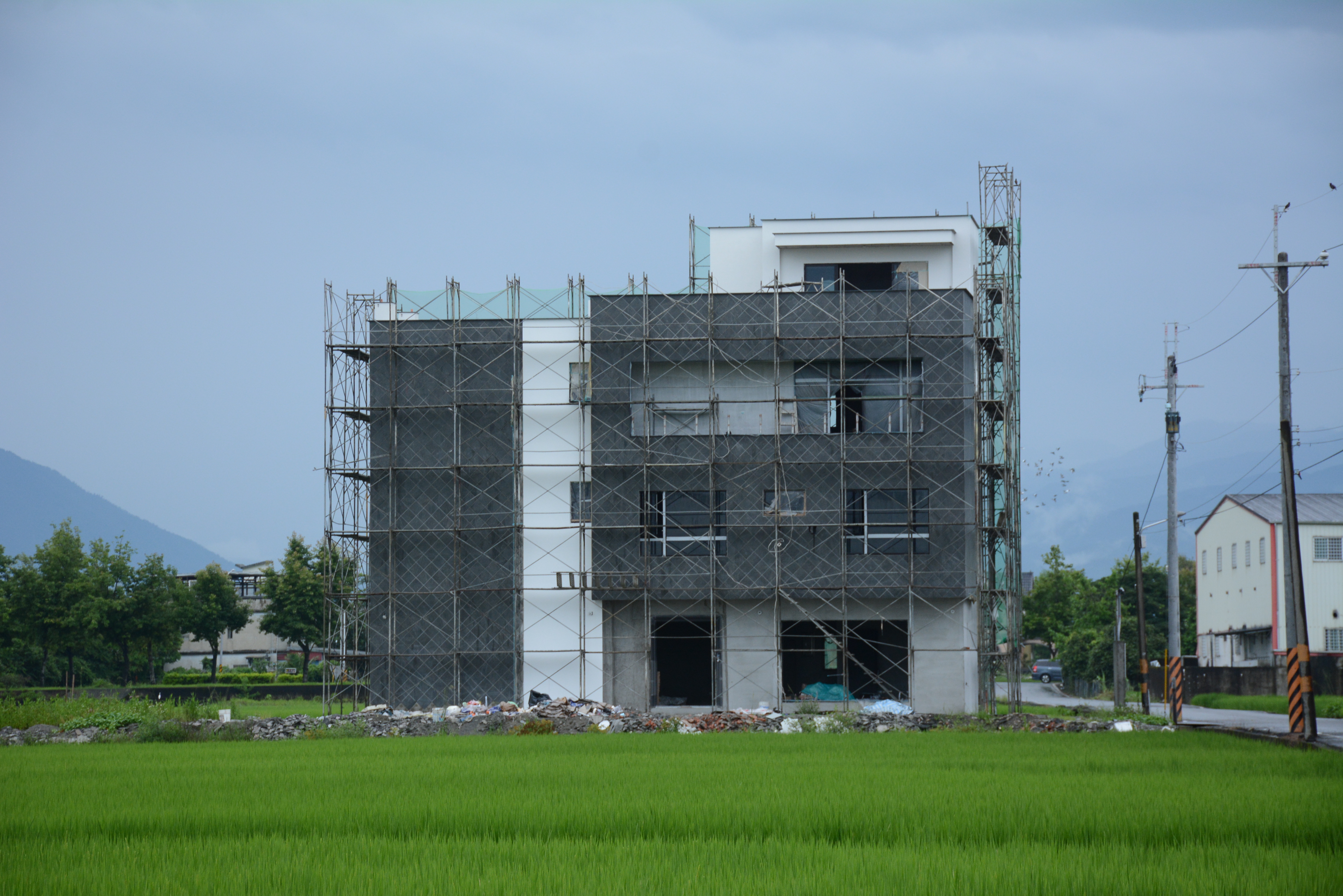 劃破蘭陽田地線　千棟農舍陰影下的農村生活