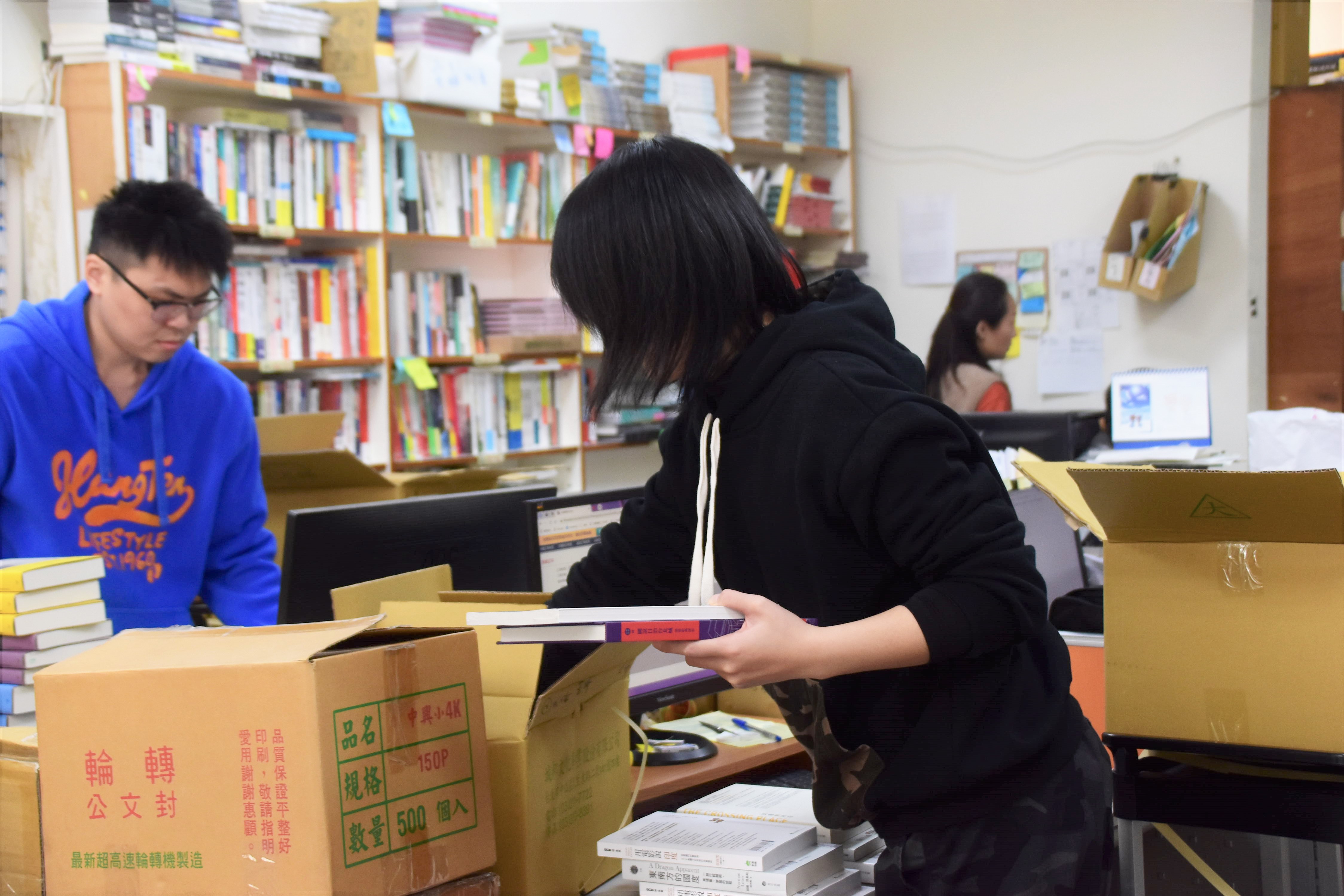 做自己的上游——小書店轉動圖書供應鏈的「友善」革命