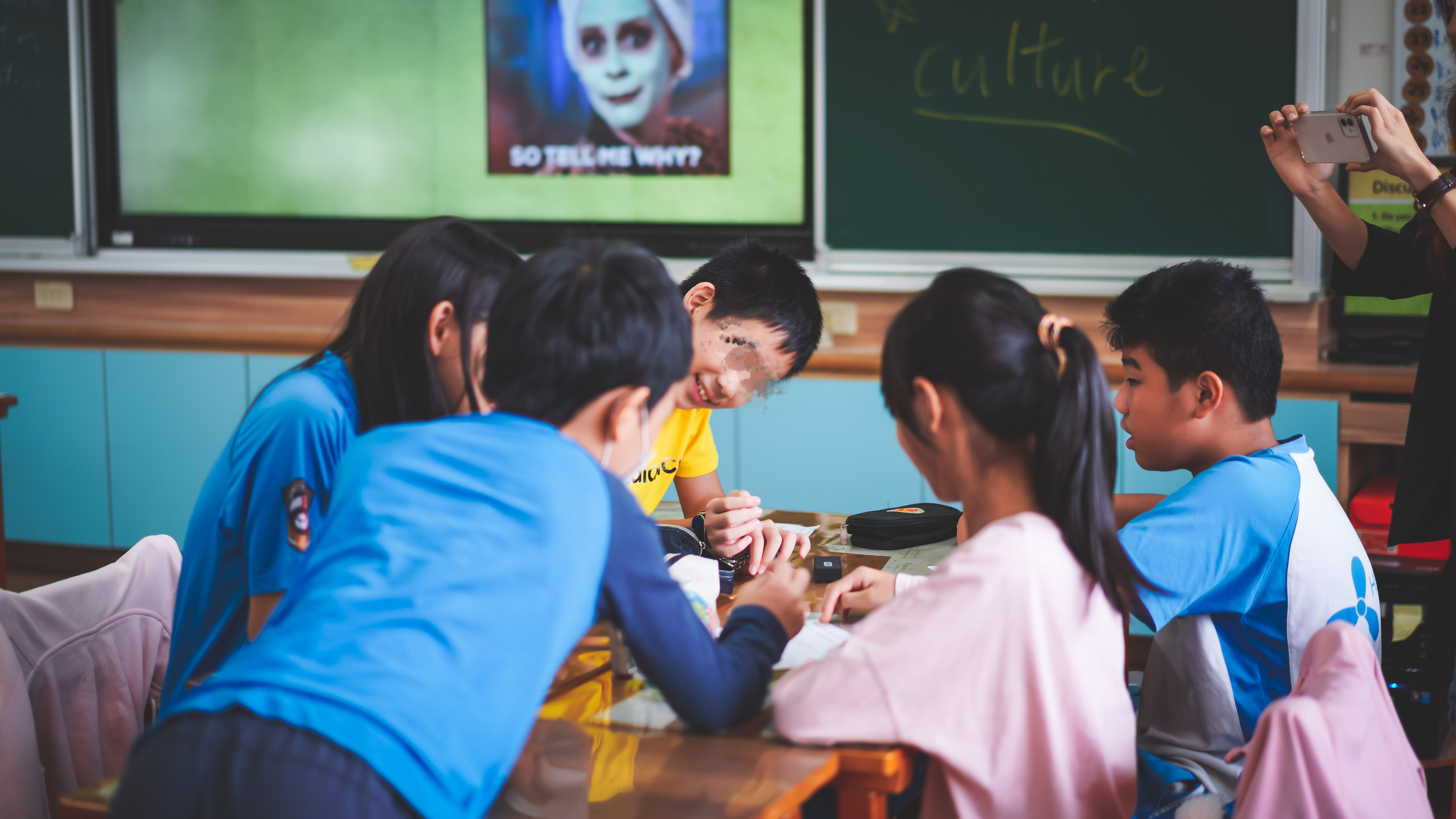 許孩子一個英語未來？雙語教育扎根仍困難重重